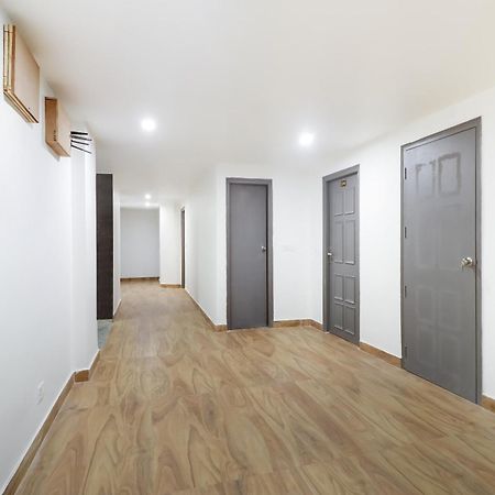 Townhouse Townhouse Clark Inn パトナー エクステリア 写真